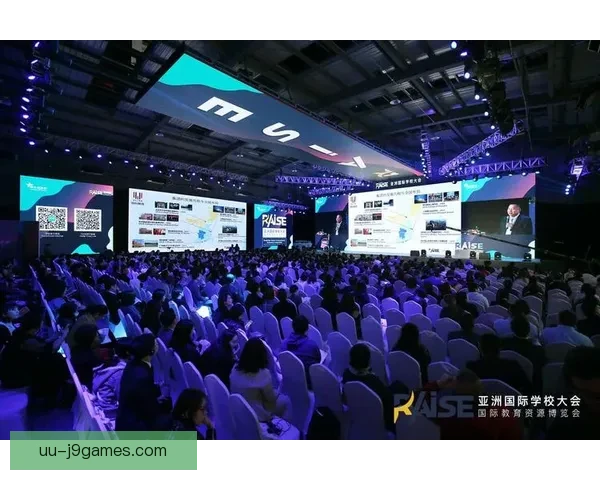 AC米兰官方宣布携手全球顶级时尚品牌打造场外正装赞助合作